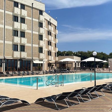 Apulia Hotel Taranto Ara Solis Lido Azzurro Exterior photo