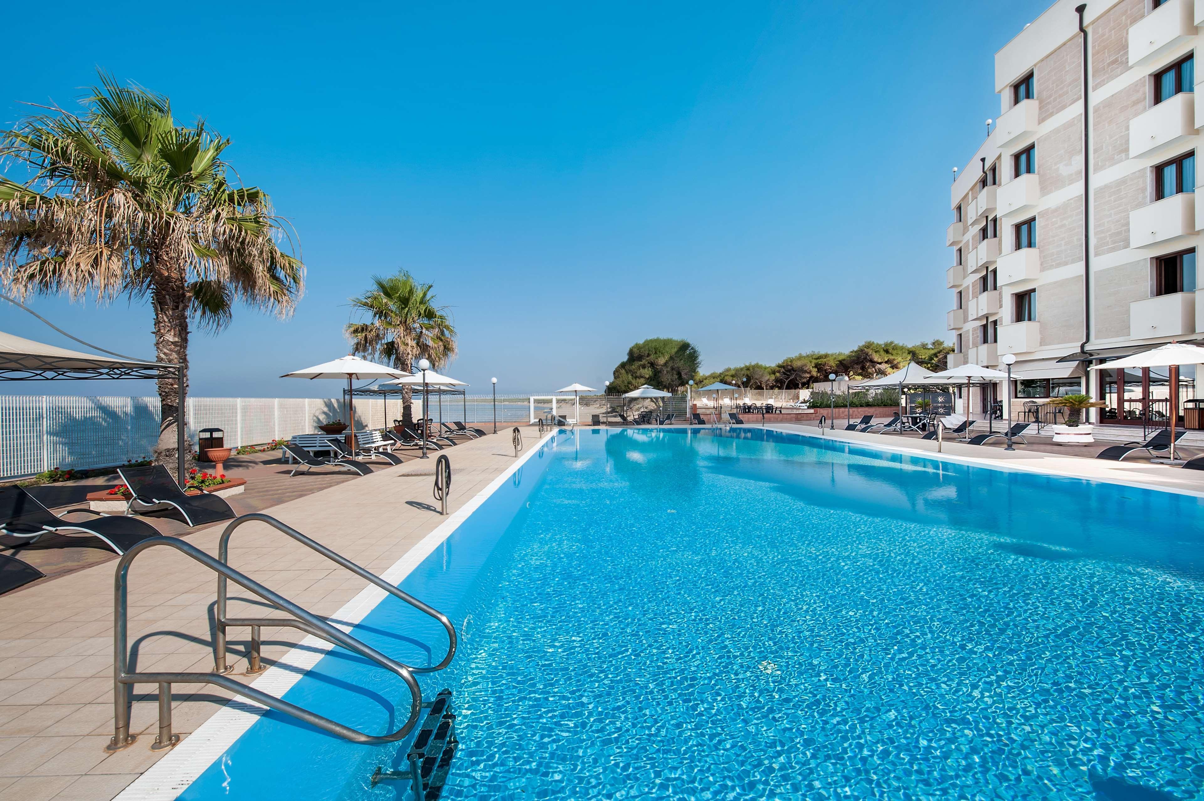 Apulia Hotel Taranto Ara Solis Lido Azzurro Exterior photo